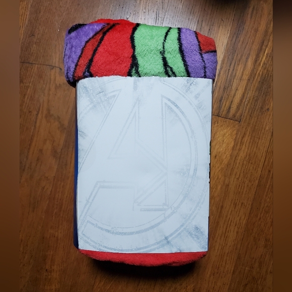 Marvel Avengers Superhero Throw - Picture 5 of 6